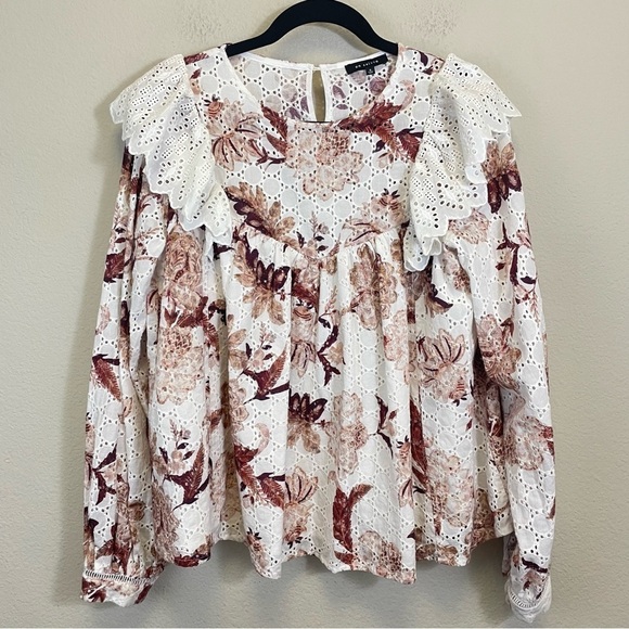 En Saison White Floral Lace Ruffle Long Sleeve Blouse Size Small - Picture 3 of 12